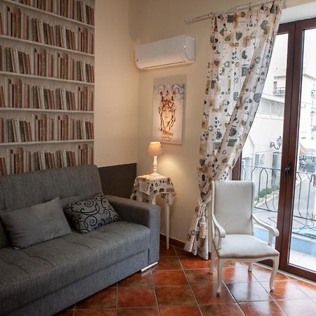 Casa Vacanze Terrasini Duomo Экстерьер фото
